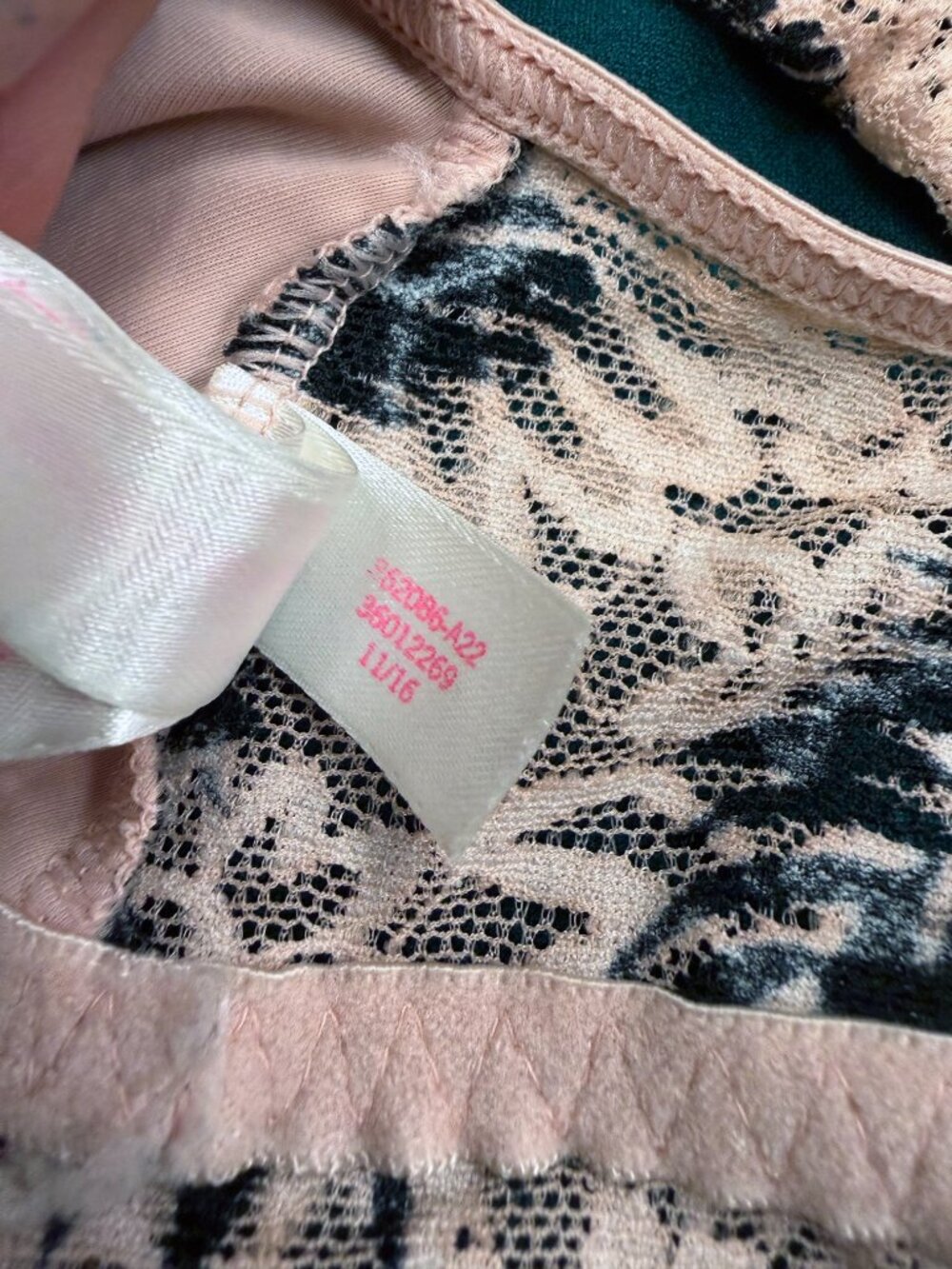 Victoria's Secret PINK Palm Print Lace Halter Bralette Lattice L - Picture 7 of 8